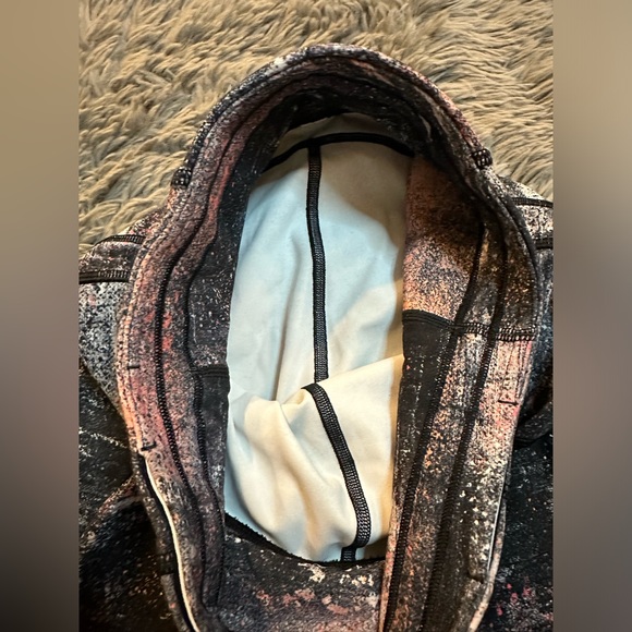 Lululemon Leggings Size 4 - Picture 2 of 5